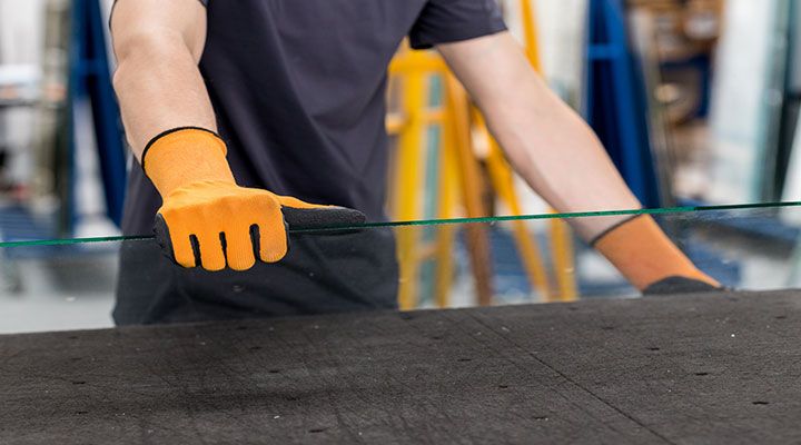 Glass Replacement Ruse